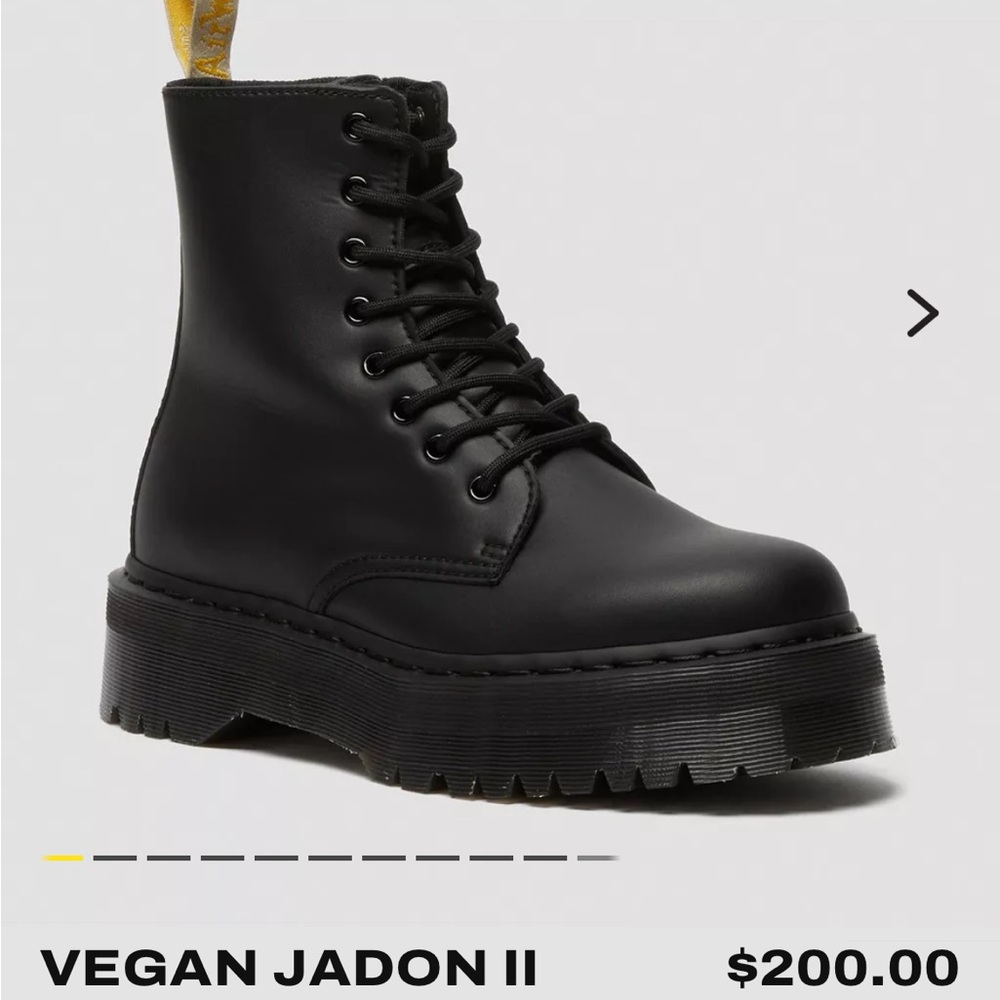 Doc Marten vegan Jadon Boot